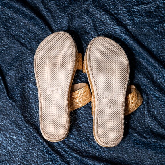 MIA Woven Platform Sandals – Size 8 - Picture 6 of 6